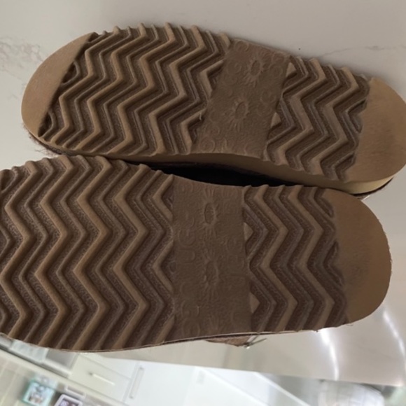 UGG Girl's Tall Boot - Picture 6 of 8